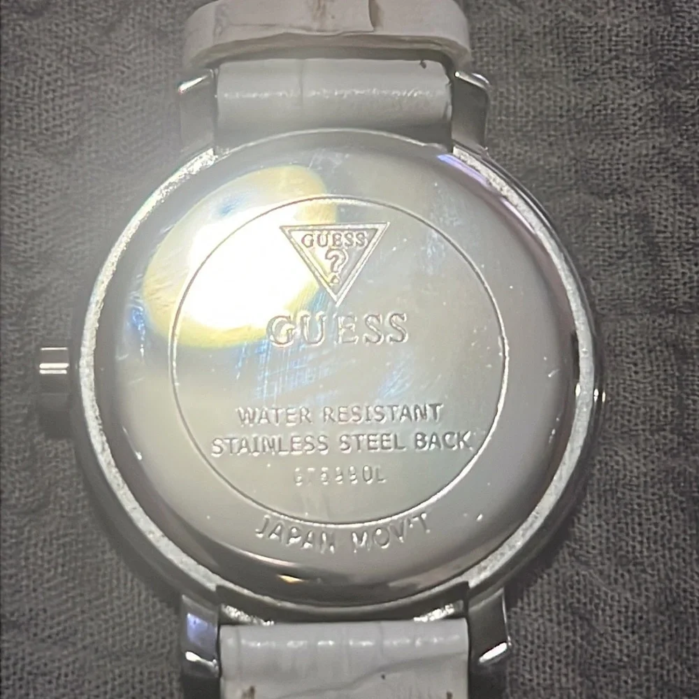 Guess Butterfly Watch 🦋 - Picture 5 of 7